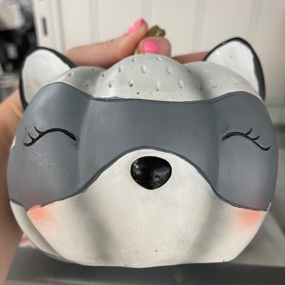 NEW FALL PUMPKIN Halloween Sleepy Raccoon Woodland Creature Resin with gold stem - Picture 4 of 4